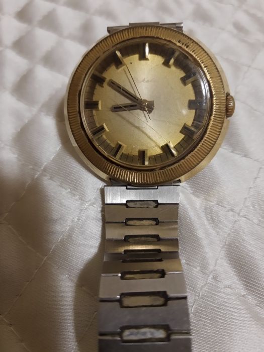 Часовник Ракета отличен,99лв,Крайна цена