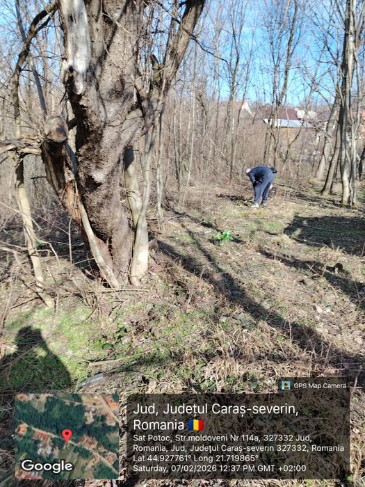 Vând teren intravilan în localitatea Potoc,  județul Caraș - Severin  foarte aproape de Ochiul Beiului într-o zonă turistică foarte frumoasa