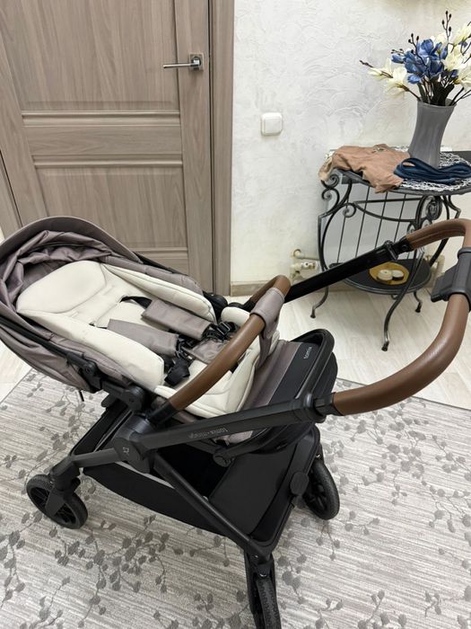 Коляска Tomix Mirage 3 в 1