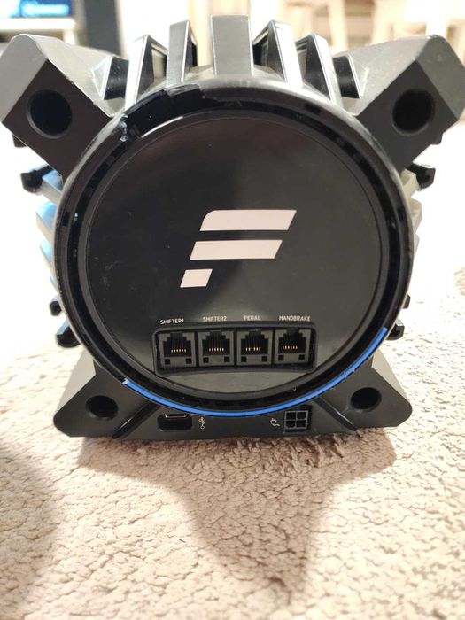 Bundle Direct Drive Fanatec GT DD Pro 8Nm – baza si volan