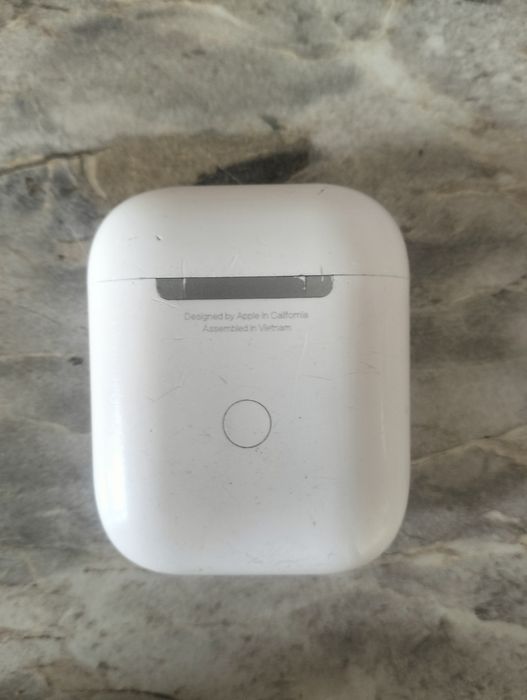 СРОЧНО ПРОДОЮ!!AirPods 2 оригинальные