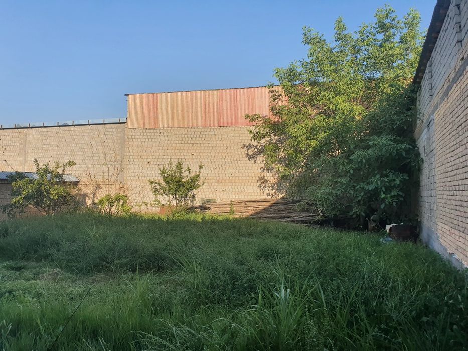 Uchastka sotiladi 9.7 sotik