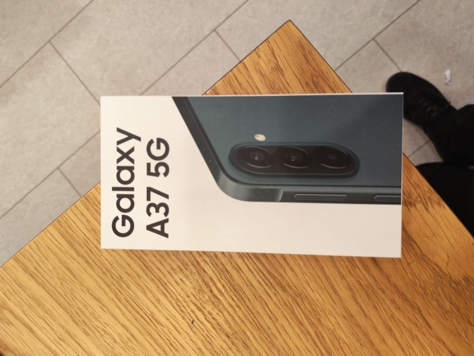 Samsung Galaxy  A 37