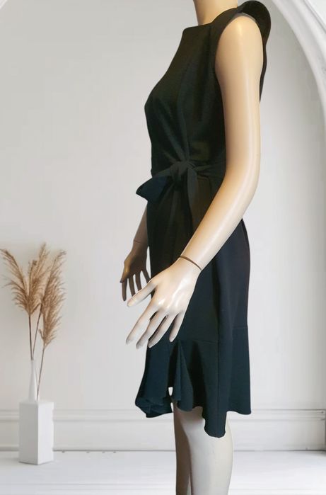 Rochie neagra eleganta