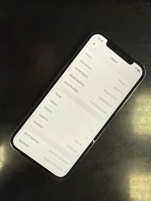 iPhone 12 Pro, Graphite