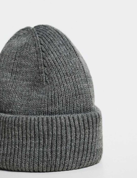 Set Caciula Gri din Tricot marca Mango uniSex  +++ Fular tot Gri