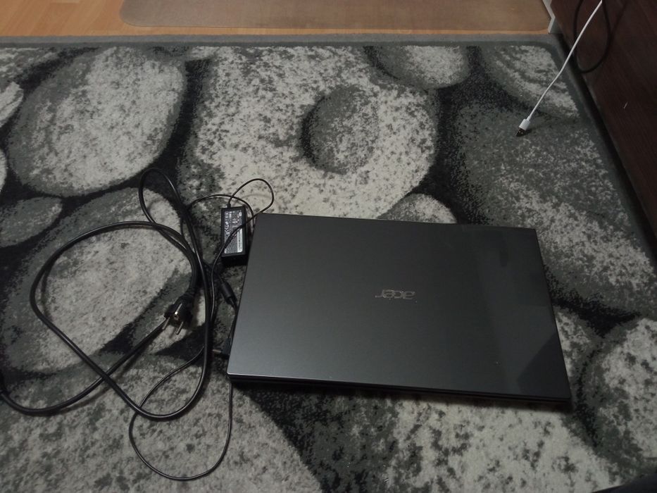 Laptop acer aspire V3-771