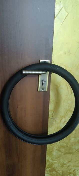Продаётся чехол на руль
