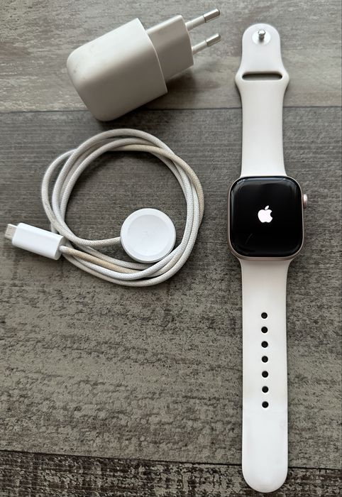 смарт часовник Aplle Watch Series 10 42mm