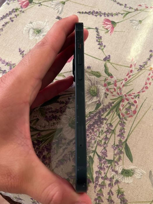 Iphone 13. 128 gb. Аккумулятор 75%