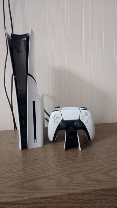 Play station 5 slim