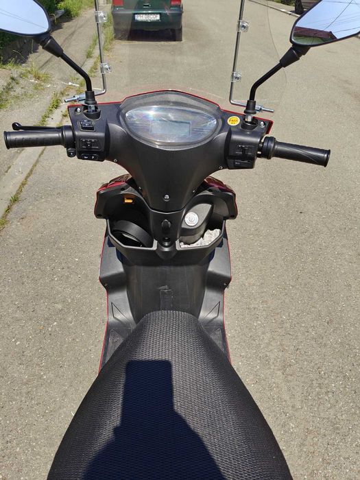 Scuter electric Z-Tech ZT 36A