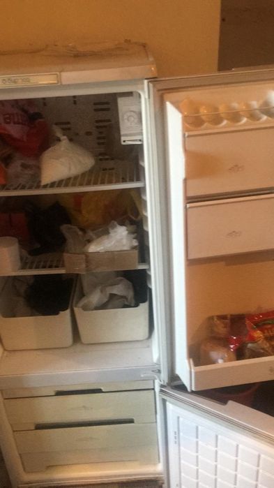 Продам не рабочий холодильник