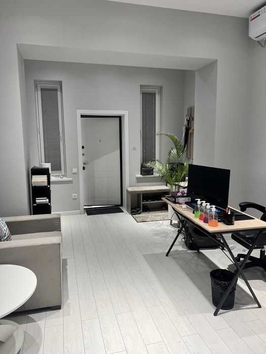 Сдаётся стильное помещение Мирабадский Тарас Шевченко ЦУМ под офис  !