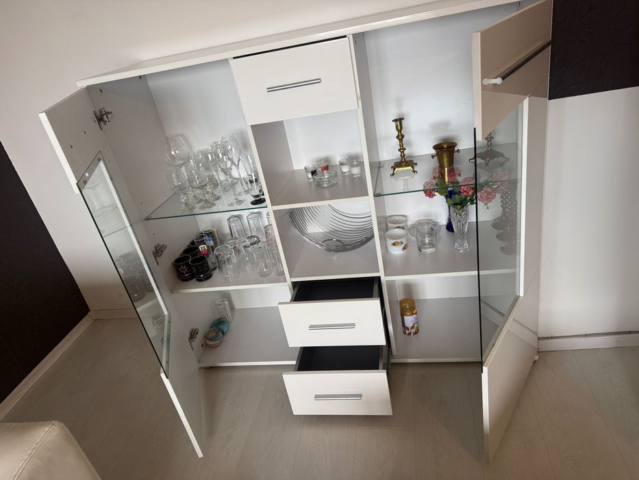 Скрин - хол - Platan