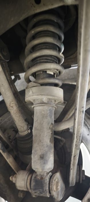 Пълен комплект окачване (макферсони) за VW Touareg 7L / Cayenne