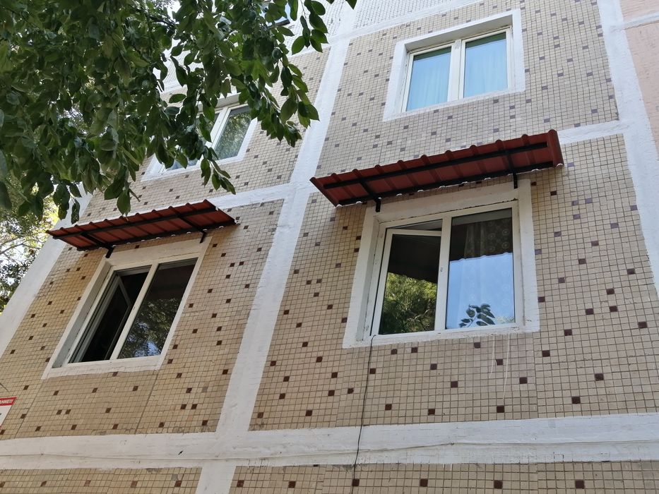 Предлагаем услуги по установки козырьков бельевых роликов в г.Ташкент