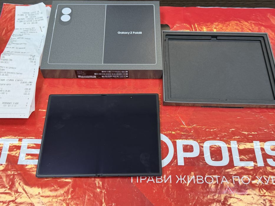 !!! KATO НОВ 256GB Samsung Z Fold 8 Гаранция Technopolis 2028 Graphite