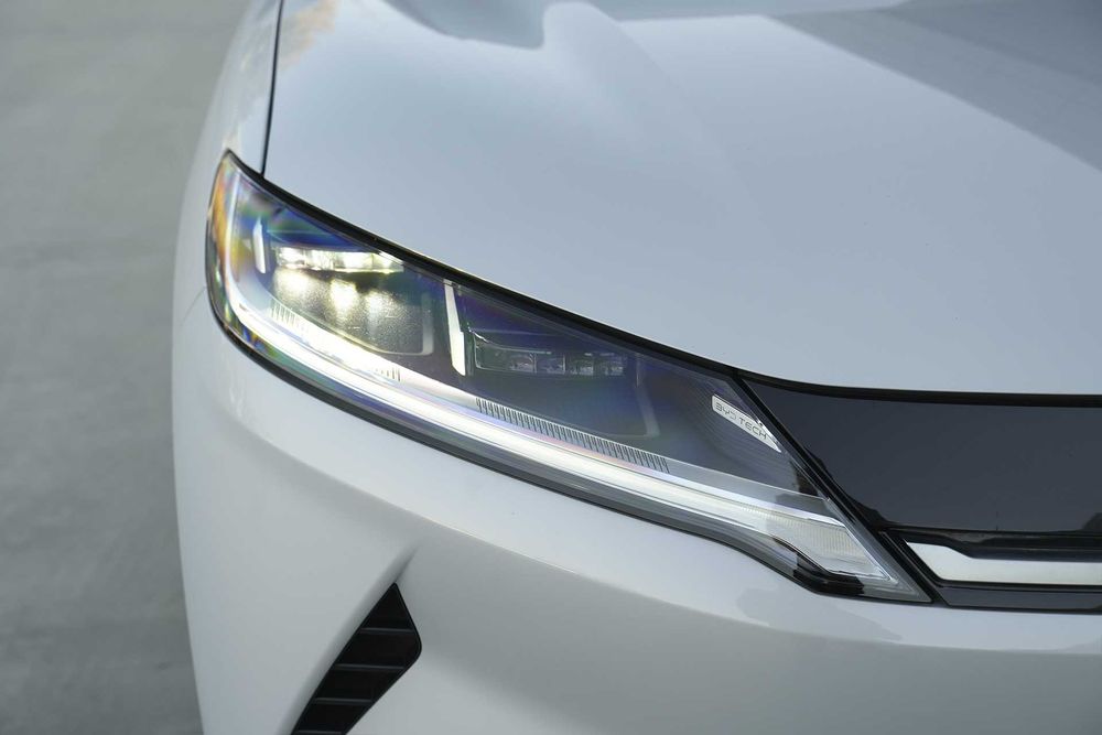 Yuan Up 401KM Flagship