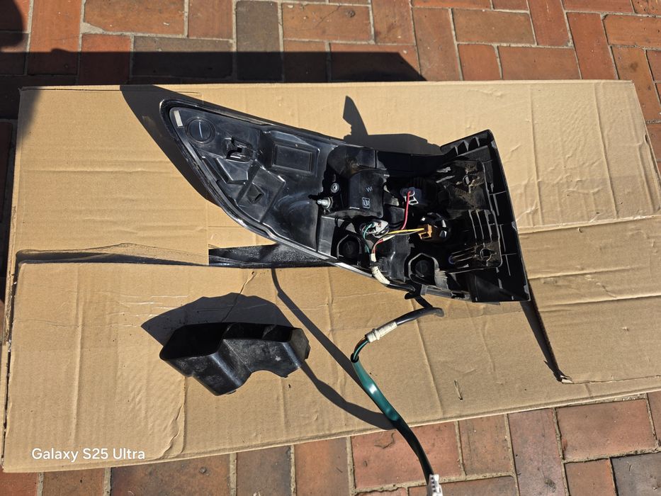 Stop tripla dreapta toyota corolla e21 brek 2019 impecabila