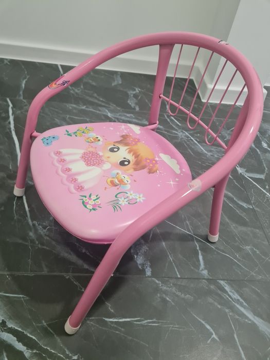 Детски метален стол със звучи при сядане