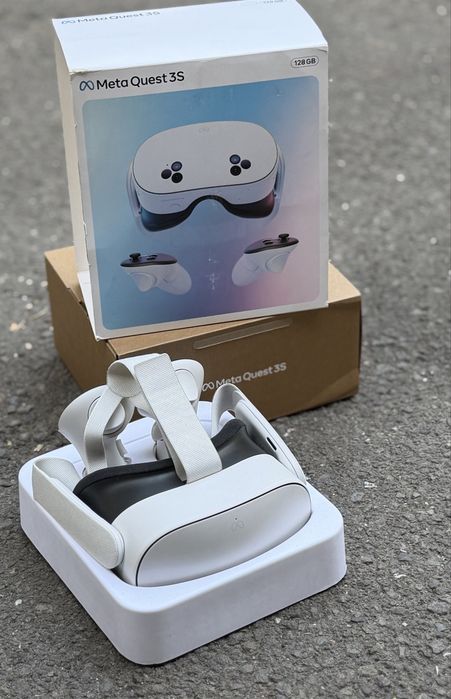 VR очила за виртуална и смесена реалност Meta Quest 3S 128GB