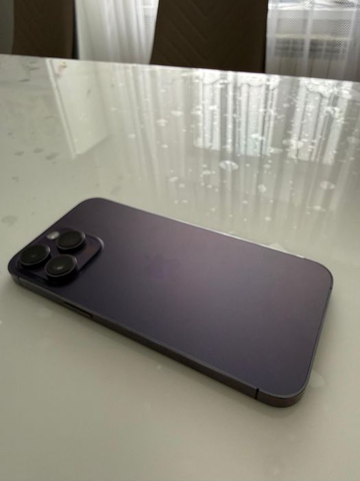 Продам айфон 14 про макс