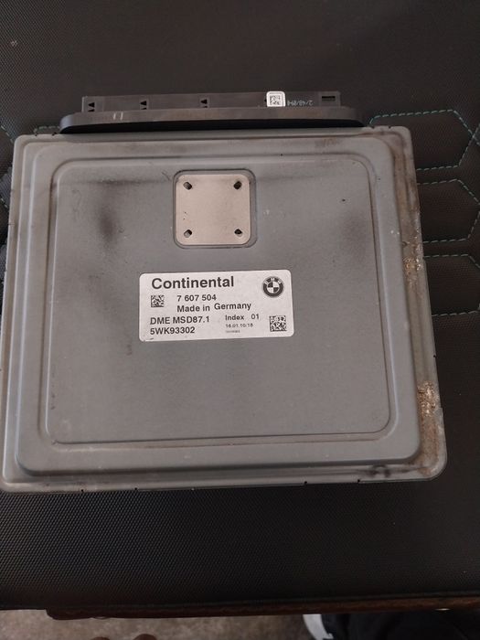 Компютър двигател БМВ/BMW F10 F11 F01 F02 N53 (директно впръскване)PETROL/Бензин Continental 7 607 504  5WK93302 MSD87.1 БМВ/BMW F10 F11 F01 F02