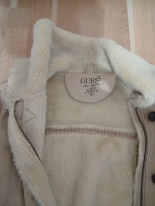 Марково яке за момиче 12-14 г.в добро състояние.