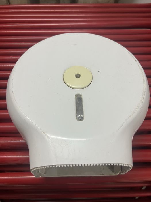 Диспенсер для бумаги