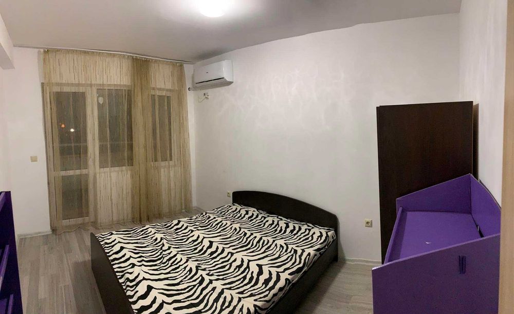 Дава се под наем Тристаен апартамент в Бургас, Славейков - 70 кв.м за 204 € - Снимка #1