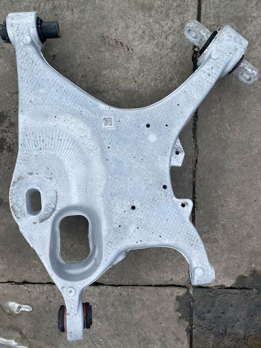 Brat spate cu perna dreapta VOLVO V60-V90-XC60-XC90 32292408
