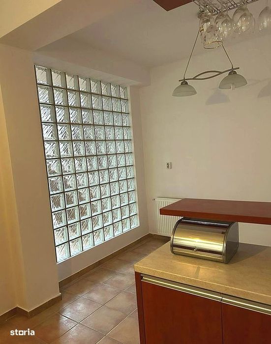 Vila 300 mp | 8 Camere | Ideala Birouri, Clinica sau Afterschool | Tei