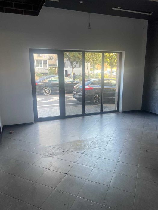 Inchiriez spatiu comerical