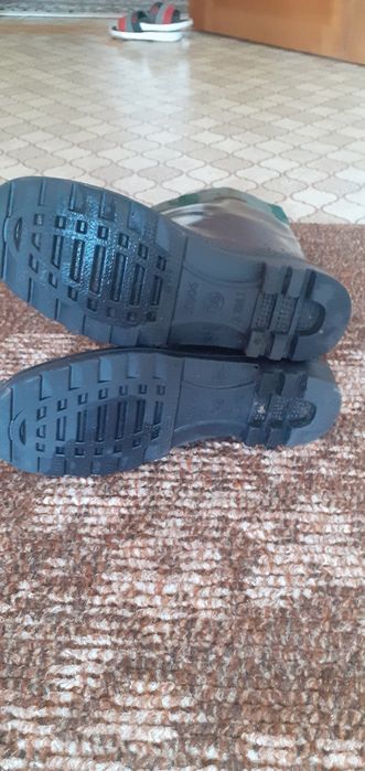 Сапоги резиновые, новые