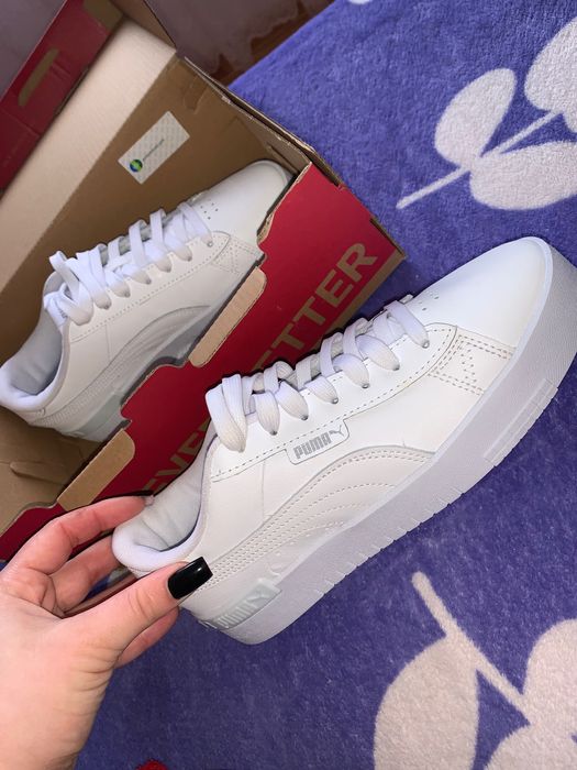 Vând adidași PUMA 250 lei ! NOI !