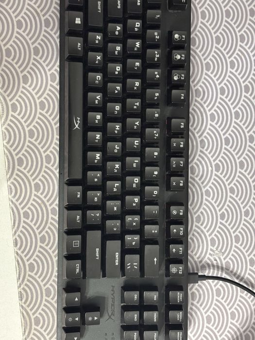 Продаю HyperX Alloy Origins Core