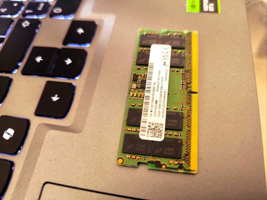 Micron DDR5 16GB 5600MHz laptop RAM for sale.