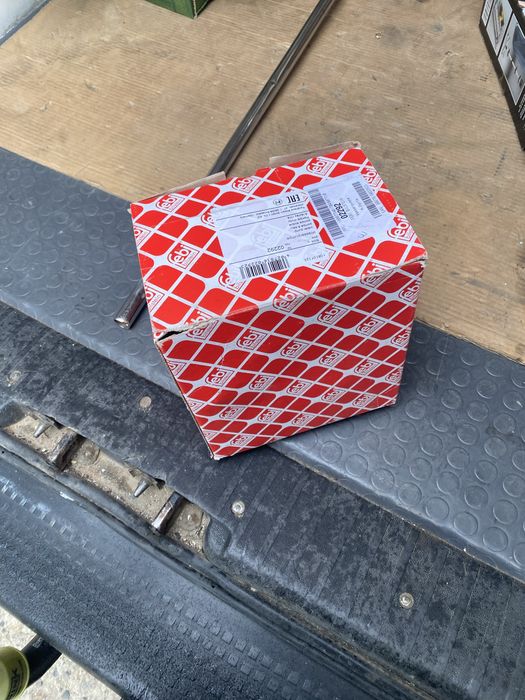 Febi bilstein водна помпа