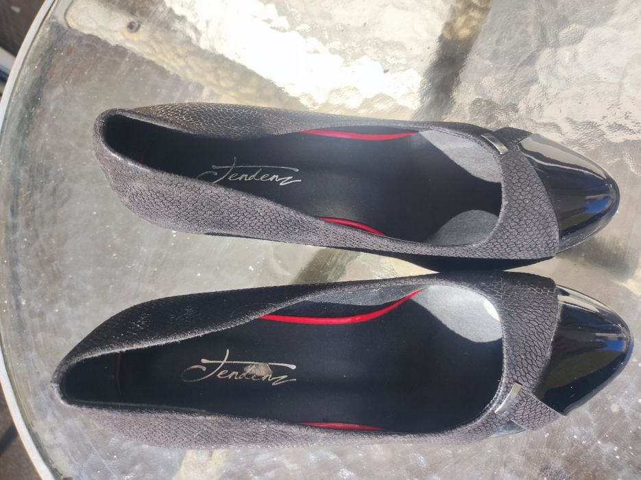 Официални дамски черни обувки №37, като нови