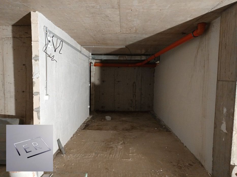 Продавам тристаен апартамент в кв. Карпузица