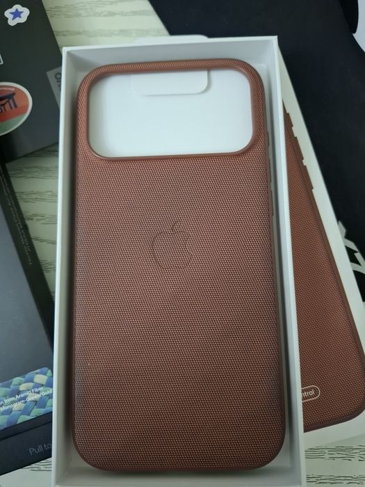 Чехлы для iphone 16 pro max и 17 pro max