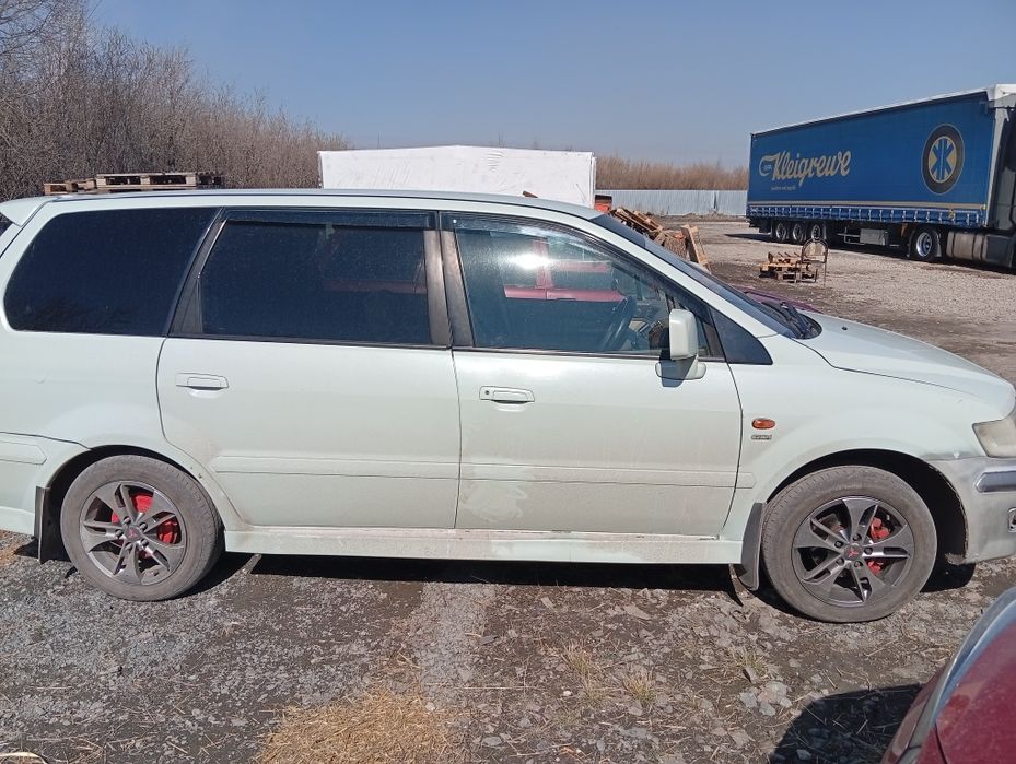 Продам мицсубиси шариот.