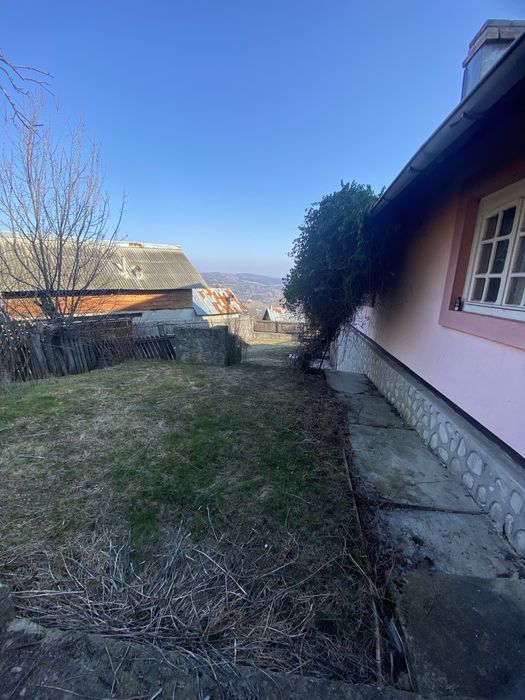 Casă de vânzare