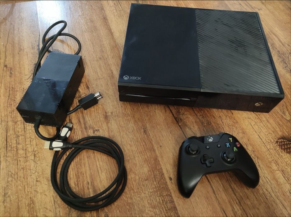 Xbox One 1TB.