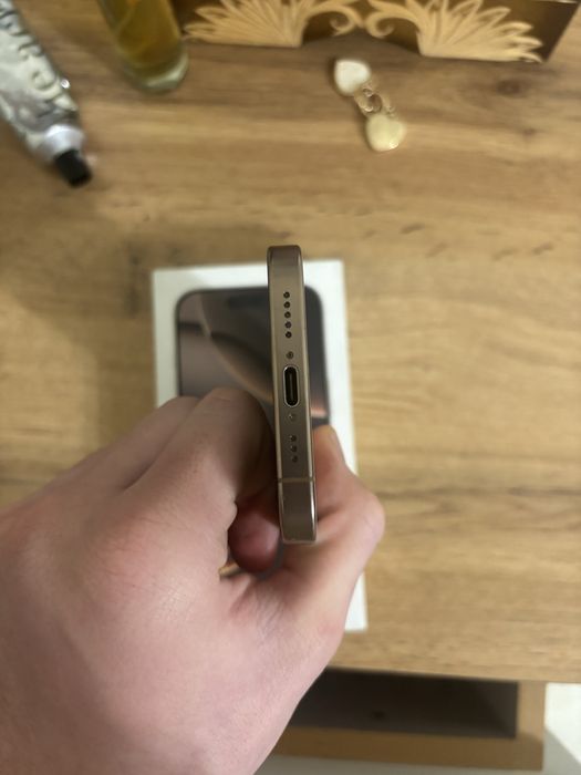 Айфон 16 про есим