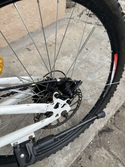 Vand bicicleta pliabila marimea S stare foarte buna