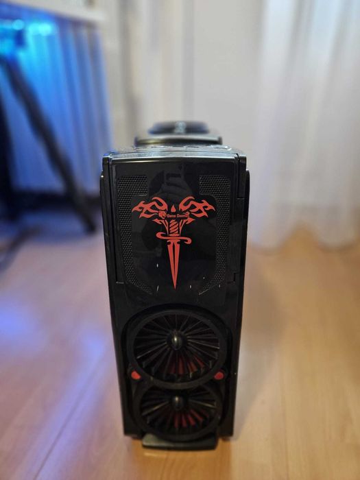 PC Gaming - ASUS R9 270X, AMD FX-6300 Am3+ / 8GB RAM, SSD + HDD