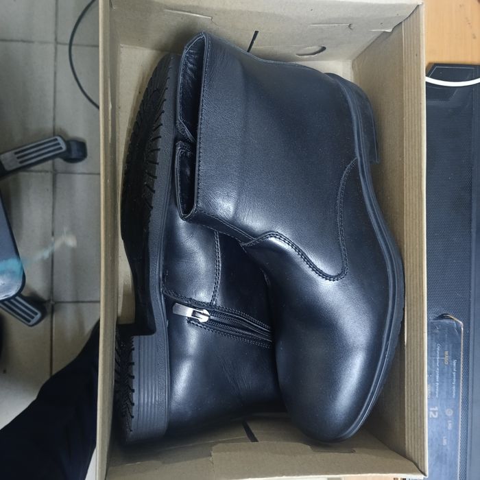 Продам зимние сапожки