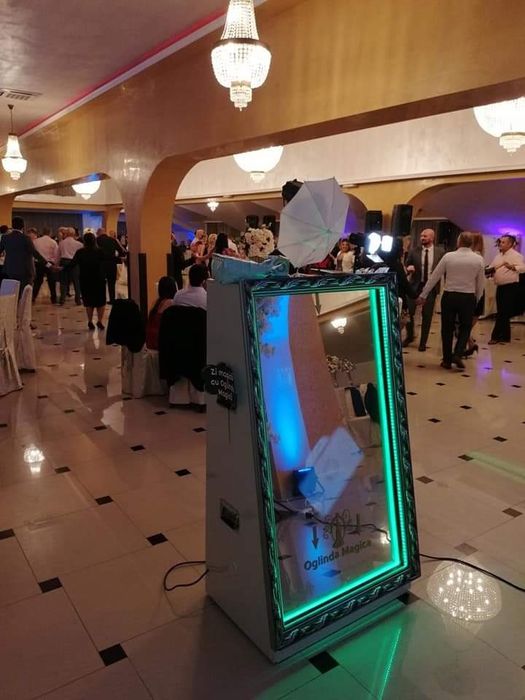 Închiriez Oglindă Magică